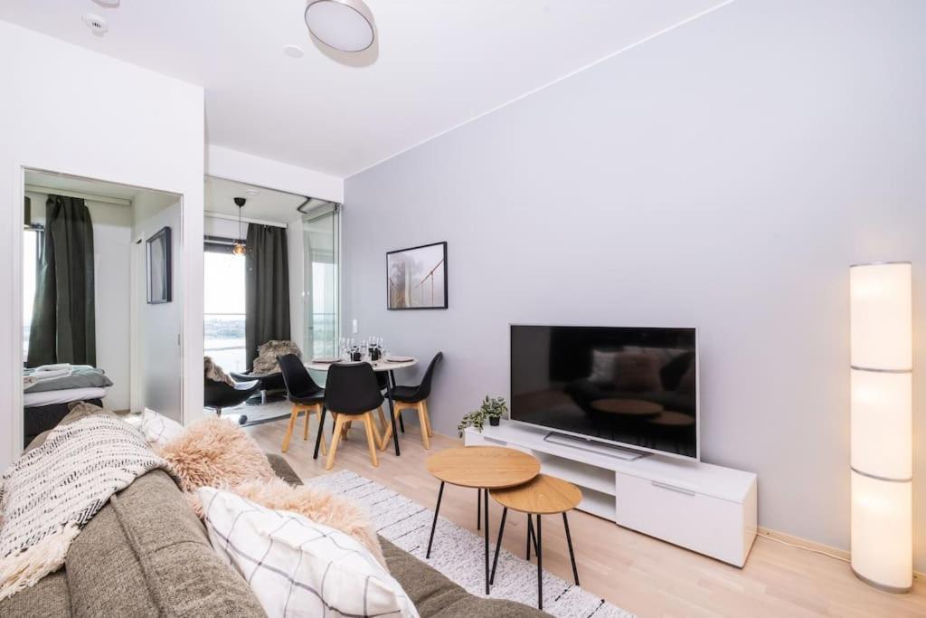 Apartment 21st Floor Oceanfront Luxury - Gym *